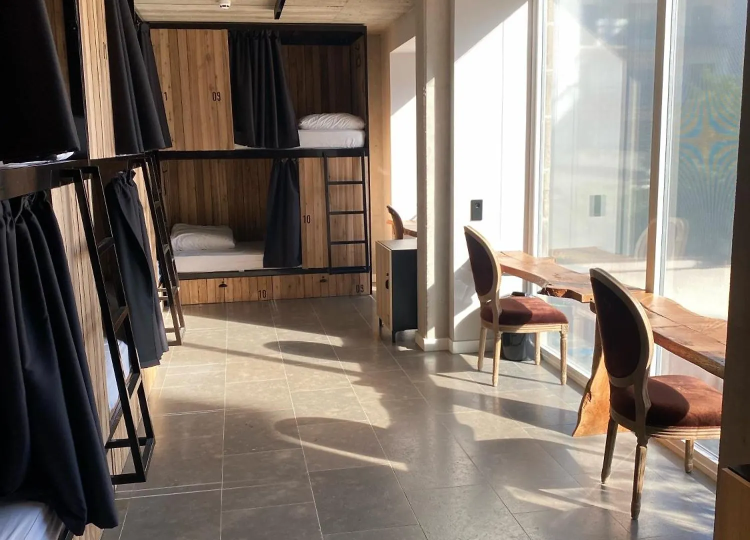 Zarautz Surf Houseホステル スペイン